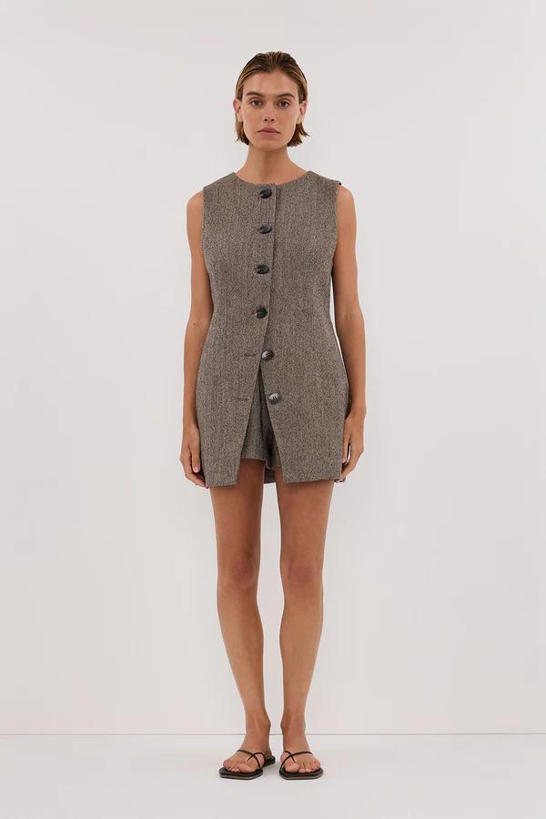 Rebecca – Completo Donna in Tweed Cioccolato con Gilet Tunica e Shorts