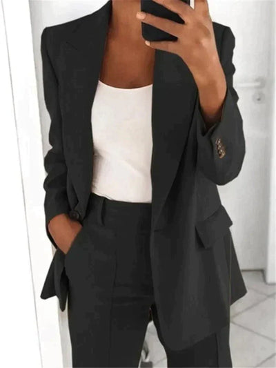 Blazer e Pantaloni Donna per un Look Fresco e Chic