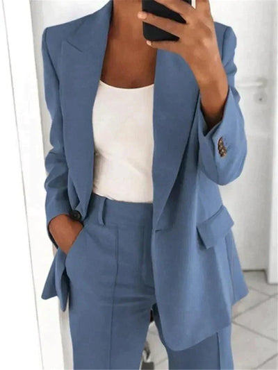 Blazer e Pantaloni Donna per un Look Fresco e Chic