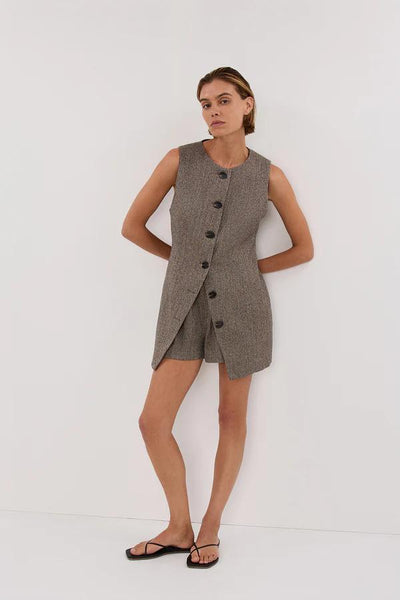 Rebecca – Completo Donna in Tweed Cioccolato con Gilet Tunica e Shorts