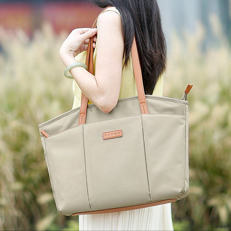 Borsa da Viaggio Leggera All-in-One per Laptop 14” Donna