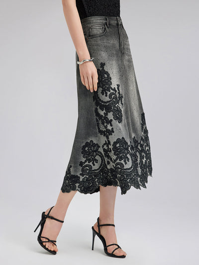 Vanessa – Gonna Svasata in Denim con Ricami per Donna