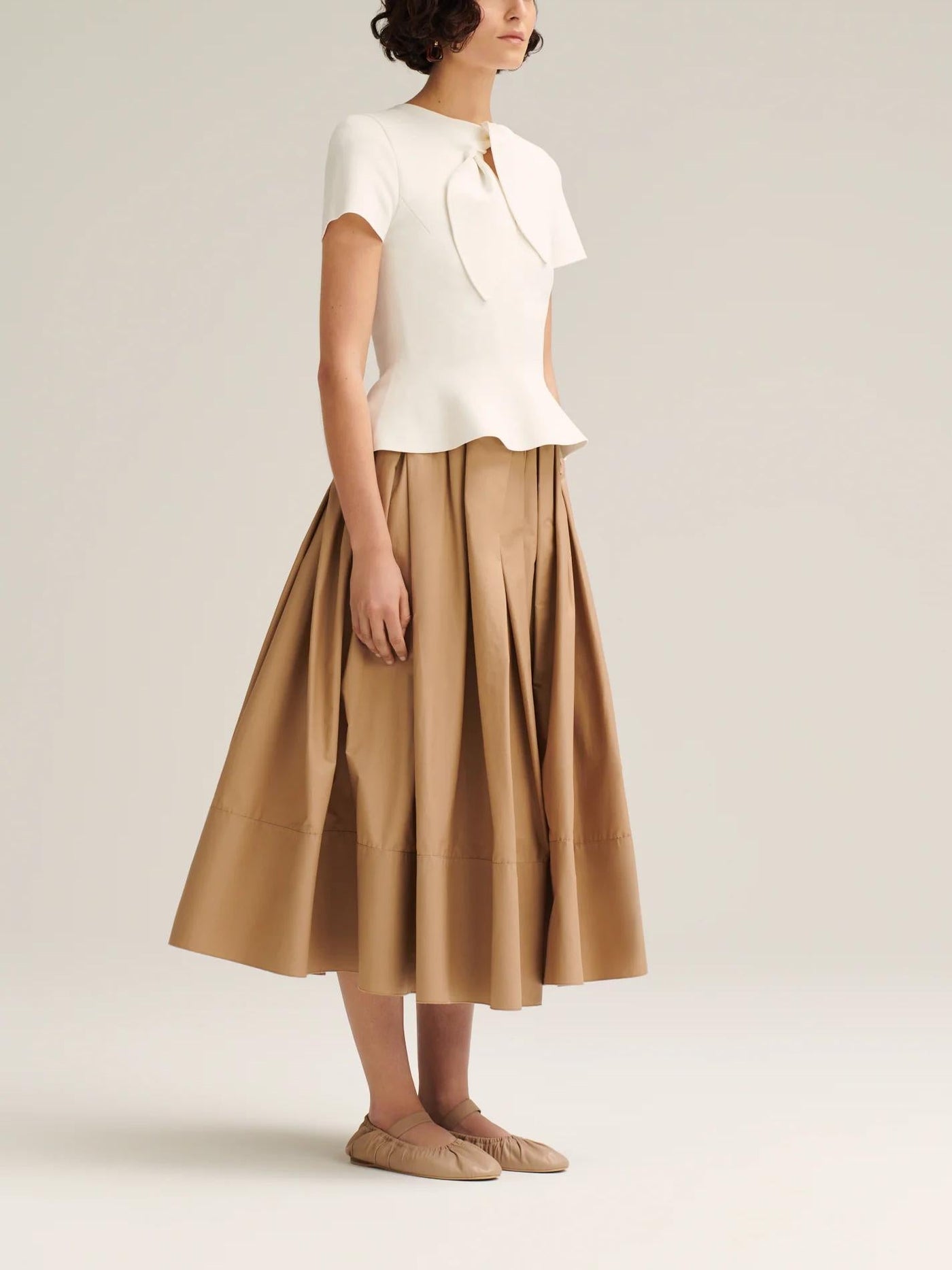 Rachel – Completo Gonna a Pieghe Eleganza Donna