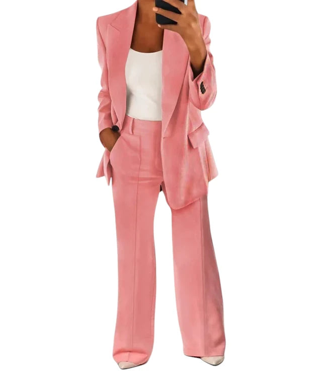 Blazer e Pantaloni Donna per un Look Fresco e Chic